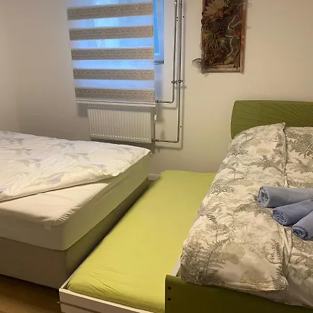 Appartement Plein Soleil 2 *